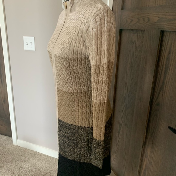 Calvin Klein, Size Small sweater dress - Picture 2 of 6
